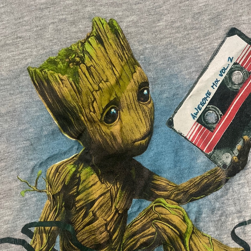 Women’s Groot shirt